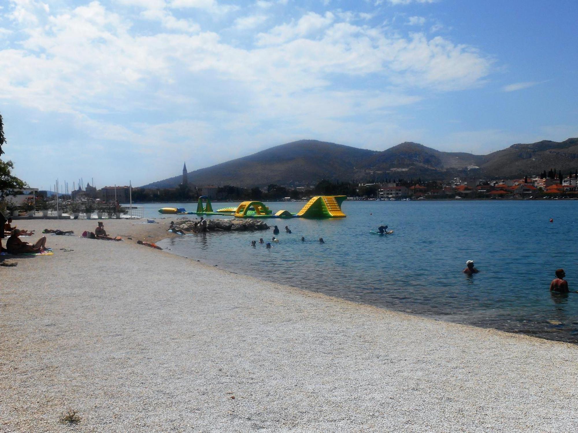 Apartments Bresan Trogir Zimmer foto